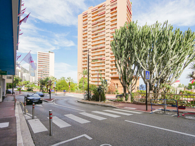 Продажа Trocadero Sales of commercial lease / 