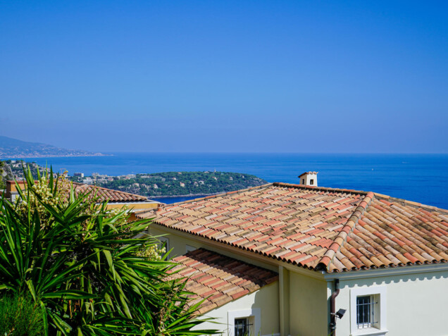 BEAUSOLEIL - APPARTEMENT 4 PIÈCES - VUE MER PANORAMIQUE