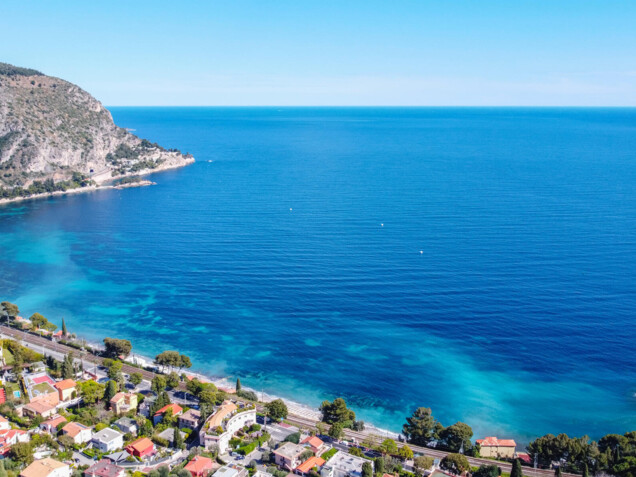 ÈZE - СОВРЕМЕННАЯ ВИЛЛА - ПАНОРАМНЫЙ ВИД НА МОРЕ