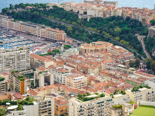 Verkauf Monaco Übertragung von Leasingrechten / 