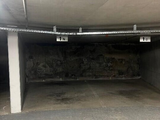 LA ROUSSE - ANNONCIADE - PARCHEGGIO