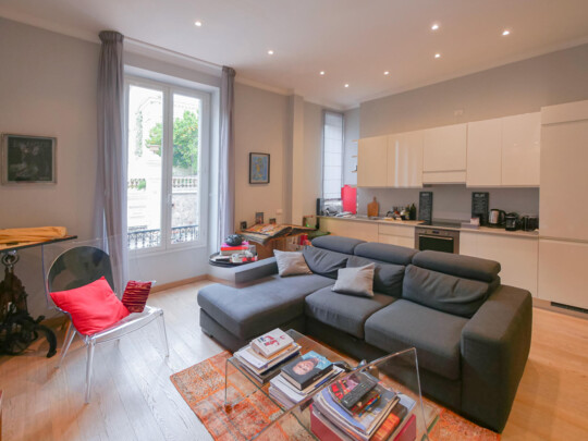 MONTE CARLO - SPACIOZO BILOCALE - USO MISTO