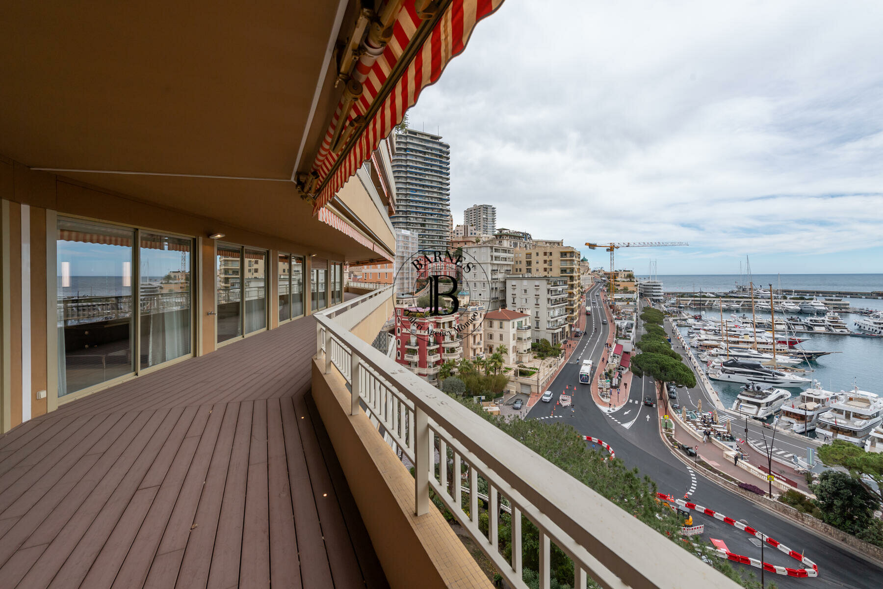 MONACO HARBOUR - LUXURY FLAT ON AN ENTIRE FLOOR - 2/19