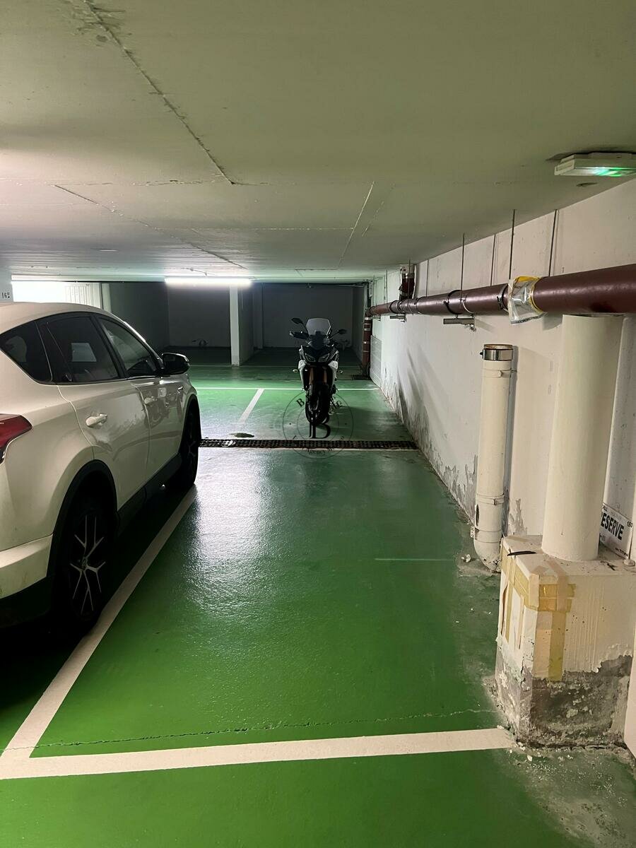 FONTVIEILLE HARBOUR - PARKING - 2/3