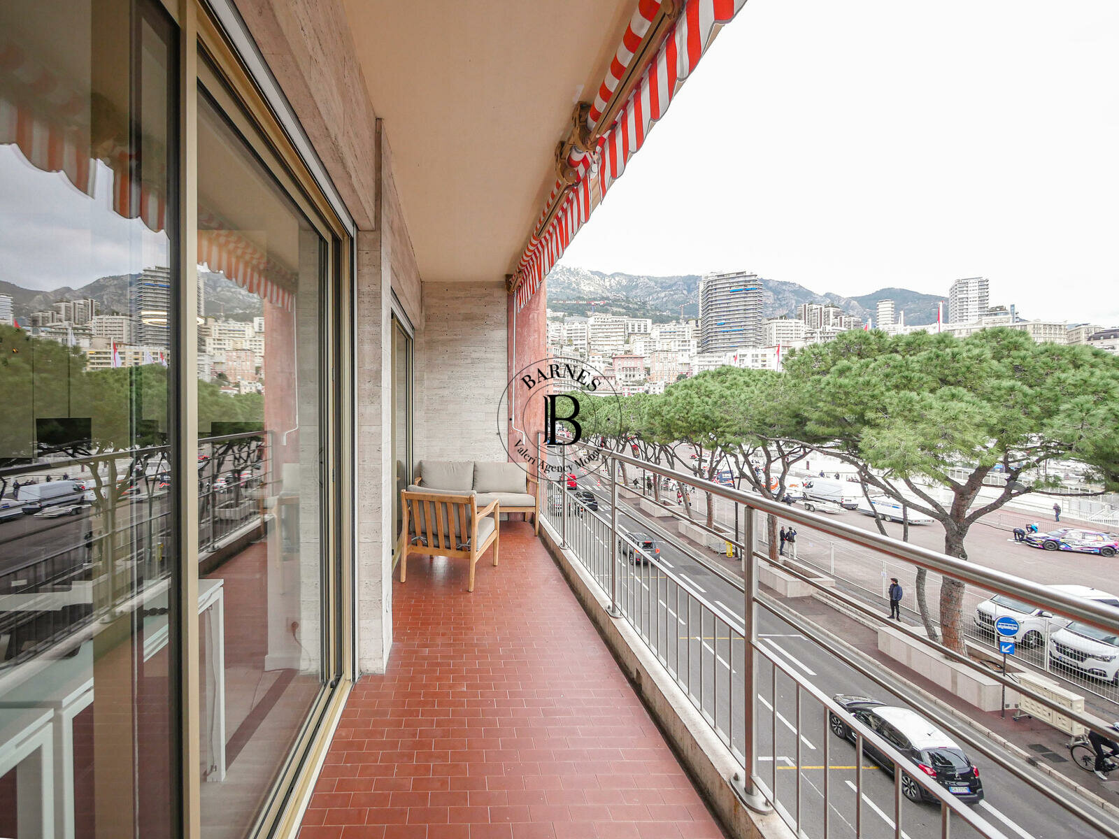 MONACO HARBOUR - 2-BEDROOM FLAT - DUAL USAGE - 2/3