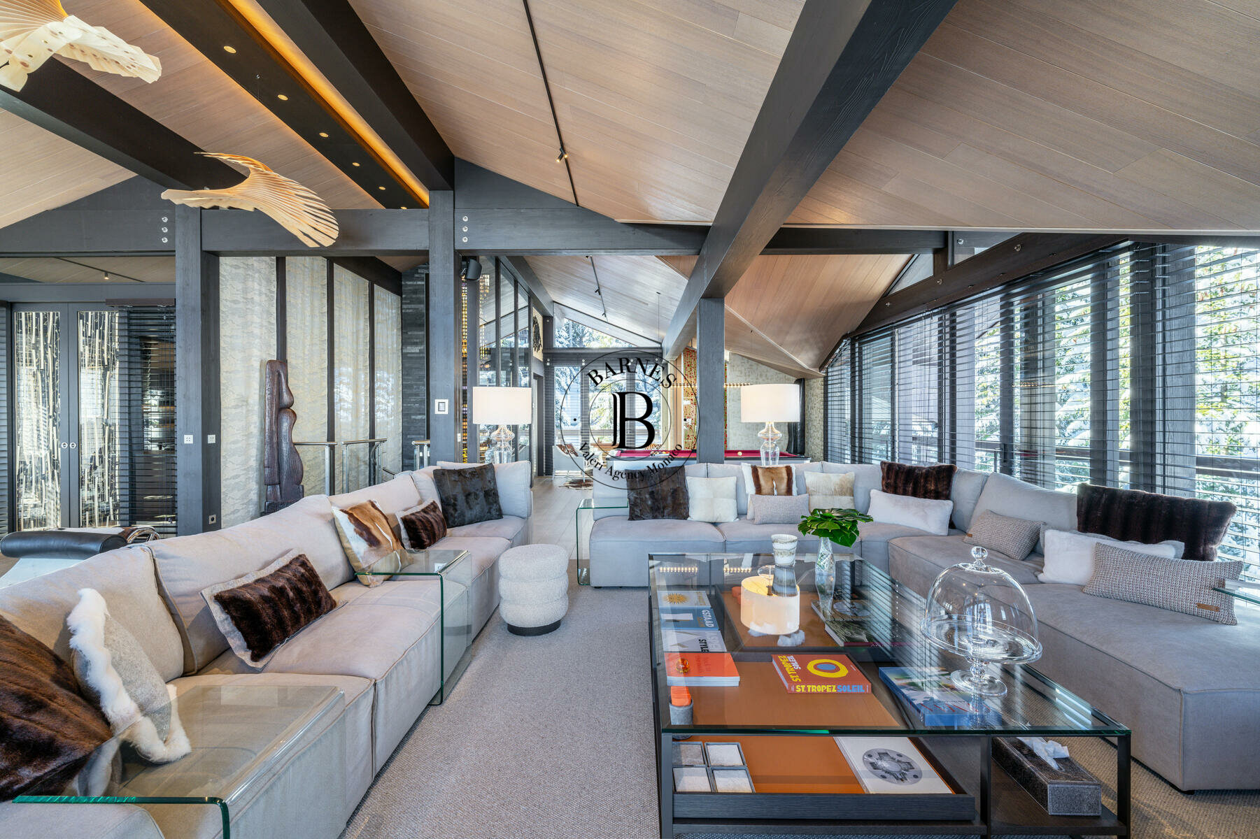 COURCHEVEL 1850 - CHALET NERO - 7 CAMERE - 3/14