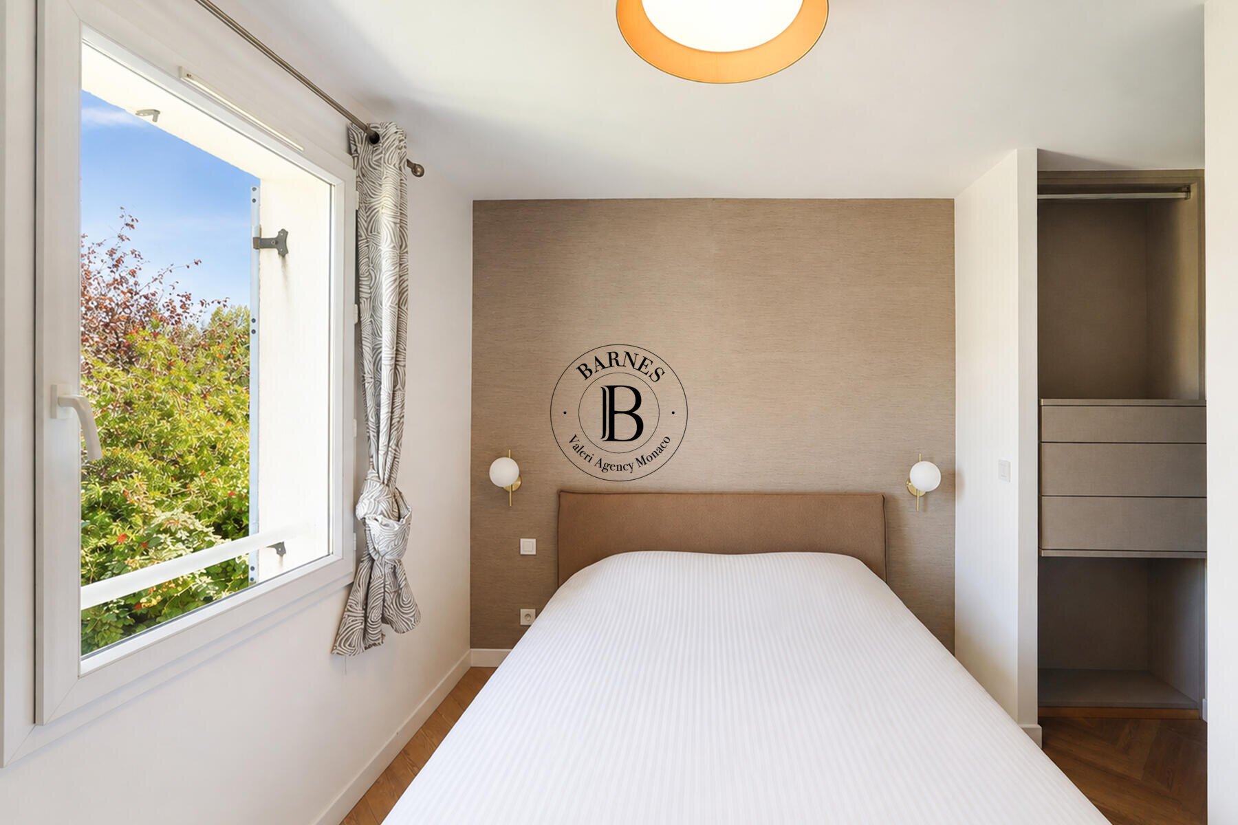 ÈZE - CASA DI 5 STANZE - PERFETTO STATO - 4/14