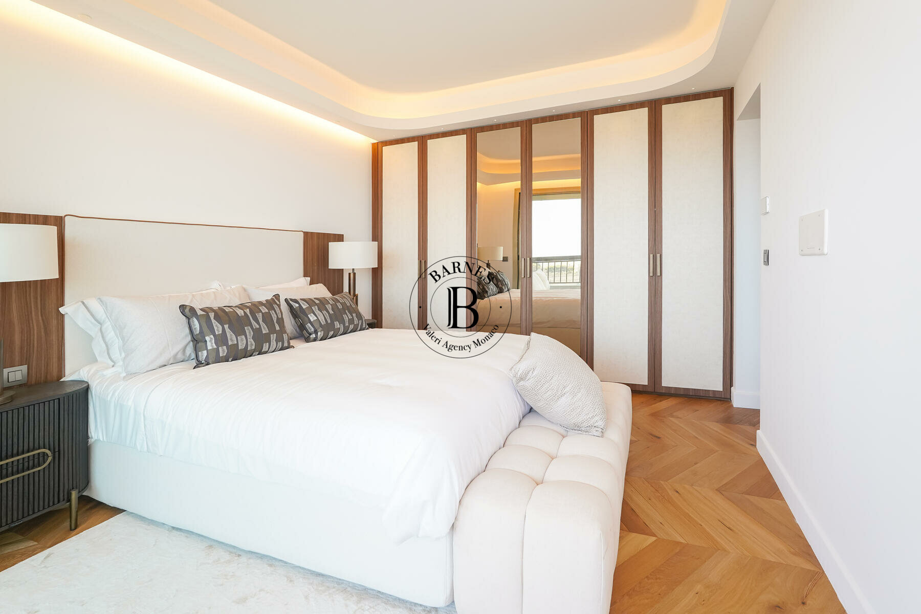 BEVERLY PALACE - 2-BEDROOM FLAT - SEA VIEW AND PALACE - 4/13