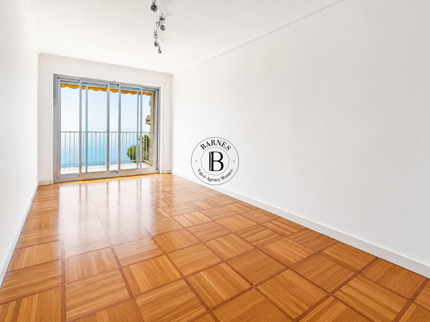 GIARDINO ESOTICO - 5 CAMERE - VISTA MARE - PARCHEGGIO - 4/17