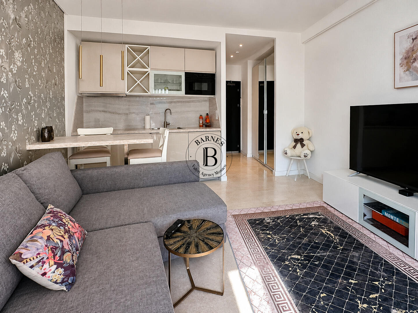 LA ROUSSE - ANNONCIADE - STUDIO ON A HIGH FLOOR - 3/10