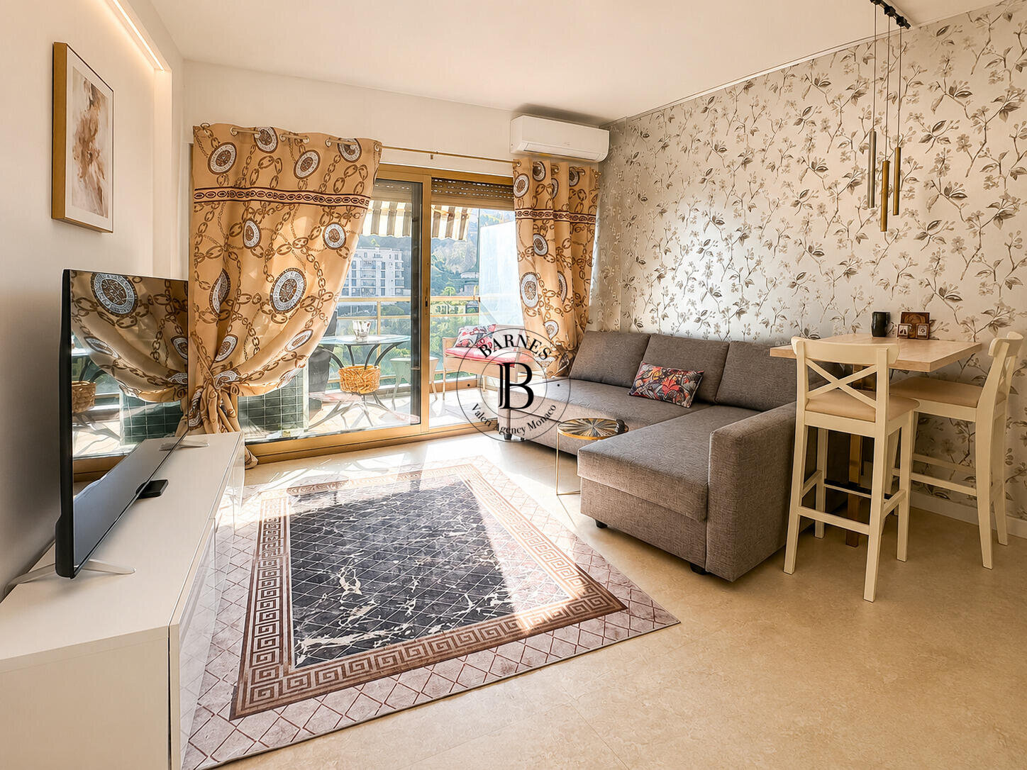 LA ROUSSE - ANNONCIADE - STUDIO ON A HIGH FLOOR - 4/10