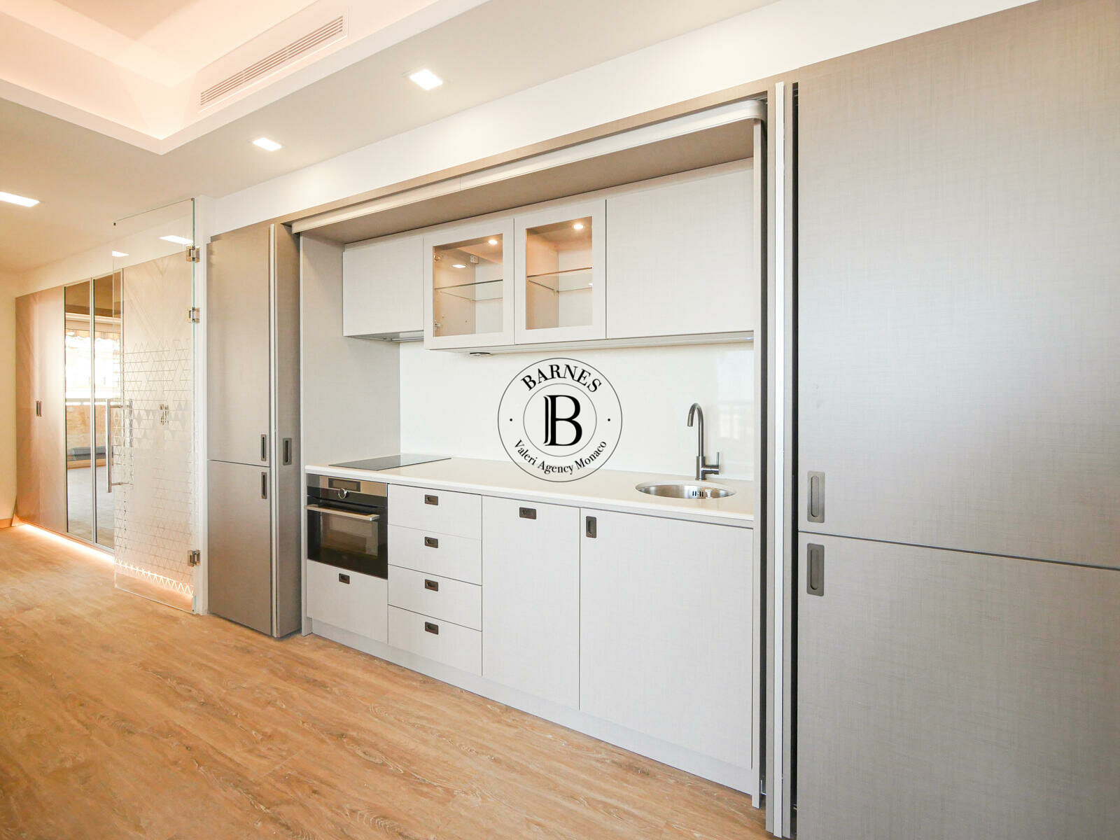 MILLEFIORI - 2-BEDROOM FLAT RENOVATED & FURNISHED - 4/12