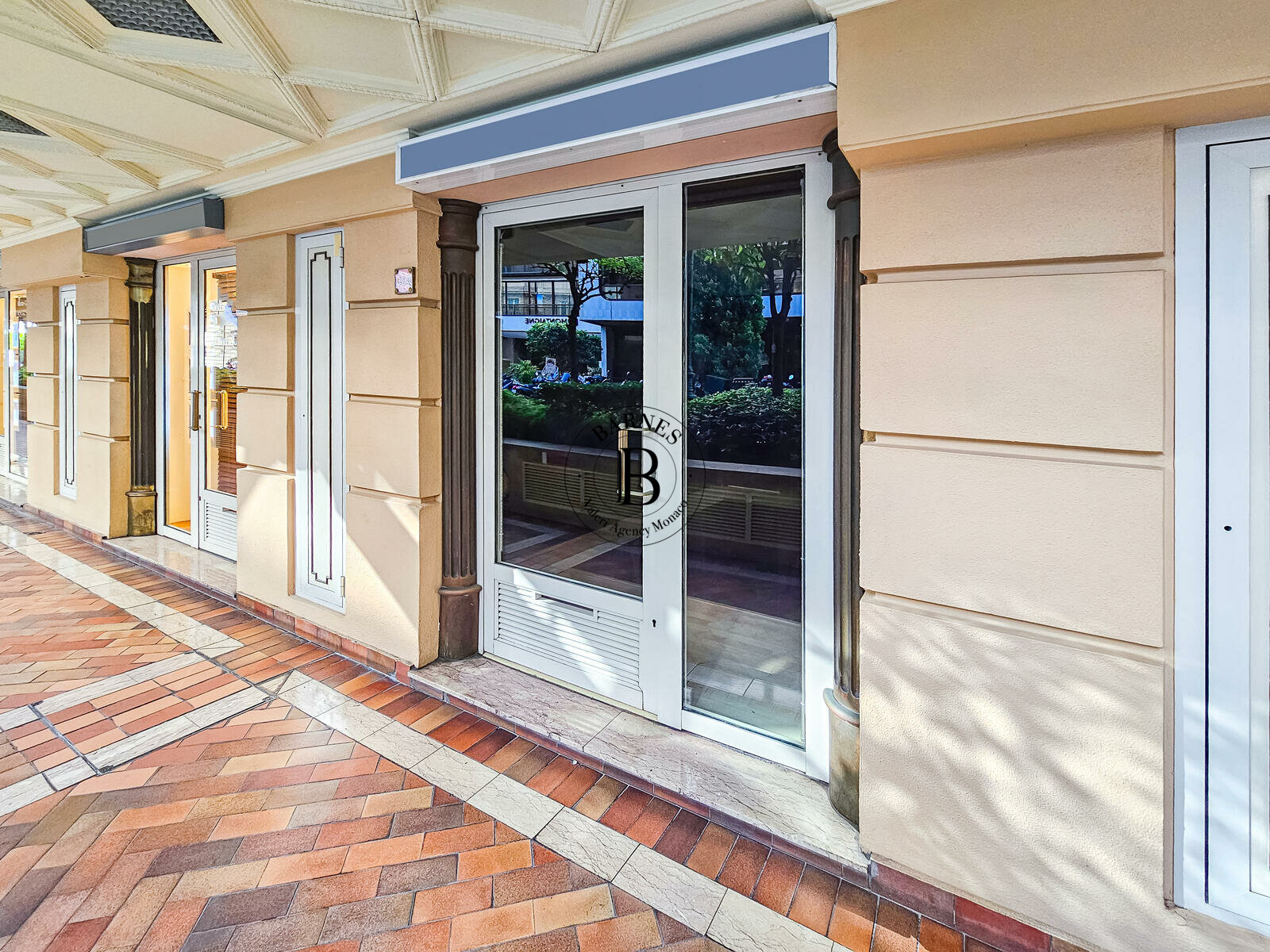 CARRÉ D'OR - OFFICES WITH WINDOW - 2/6