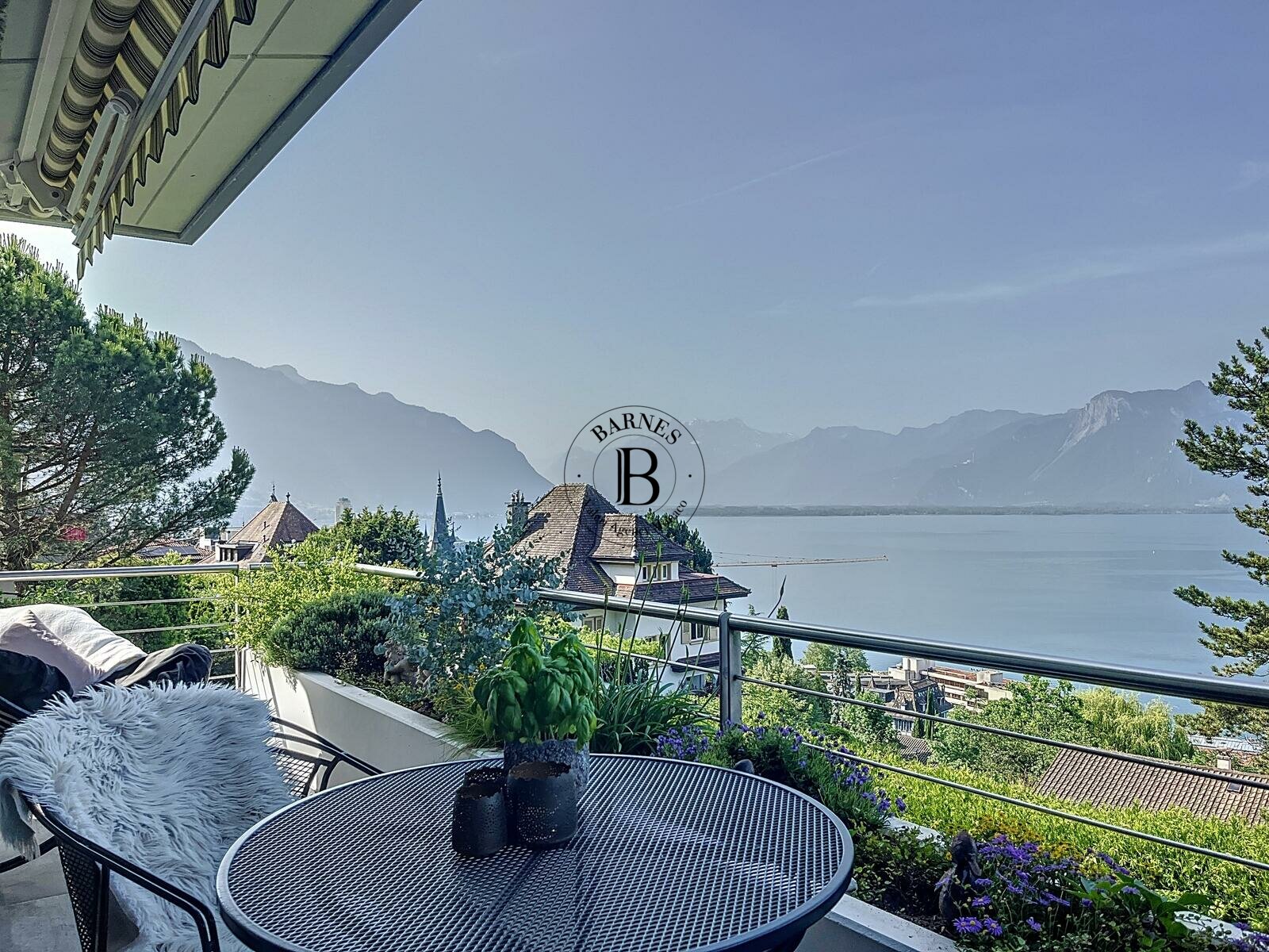 Продажа Montreux Квартира / 3 комнаты - 2/34