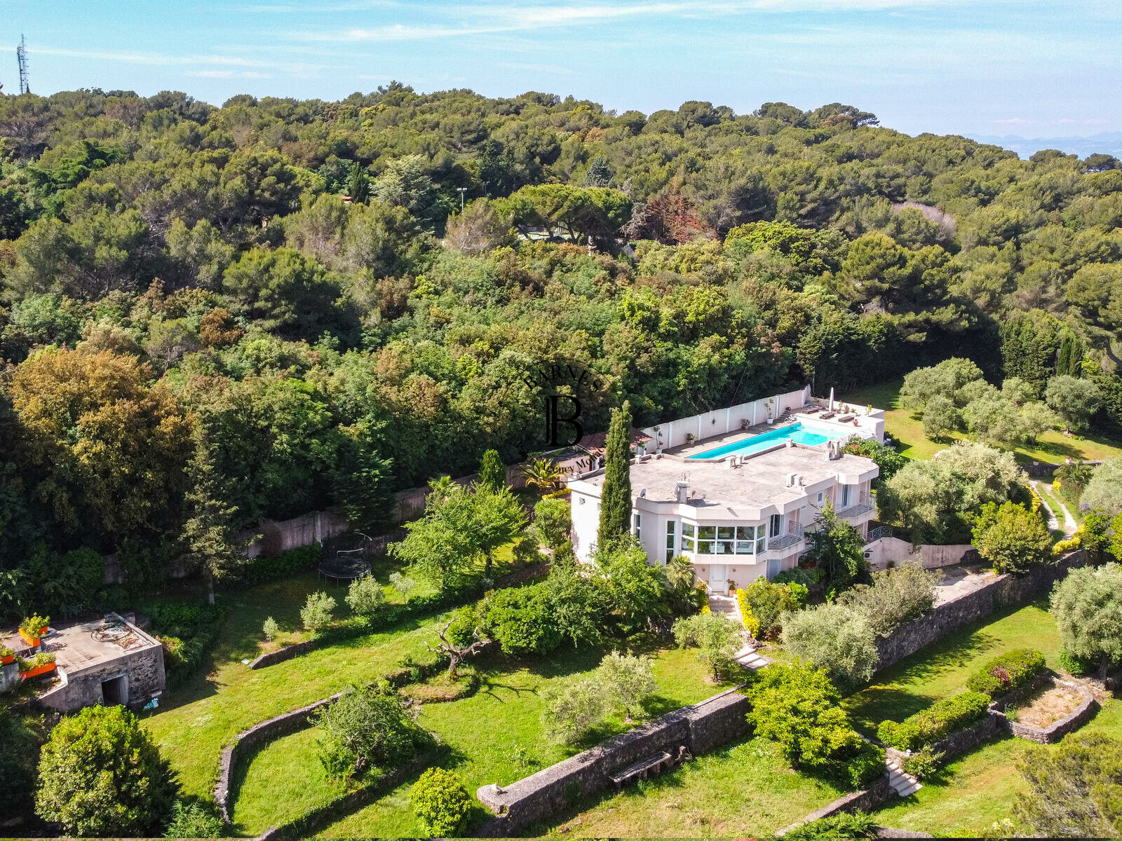 Verkauf Nice Villa / +5 Zimmer - 2/12