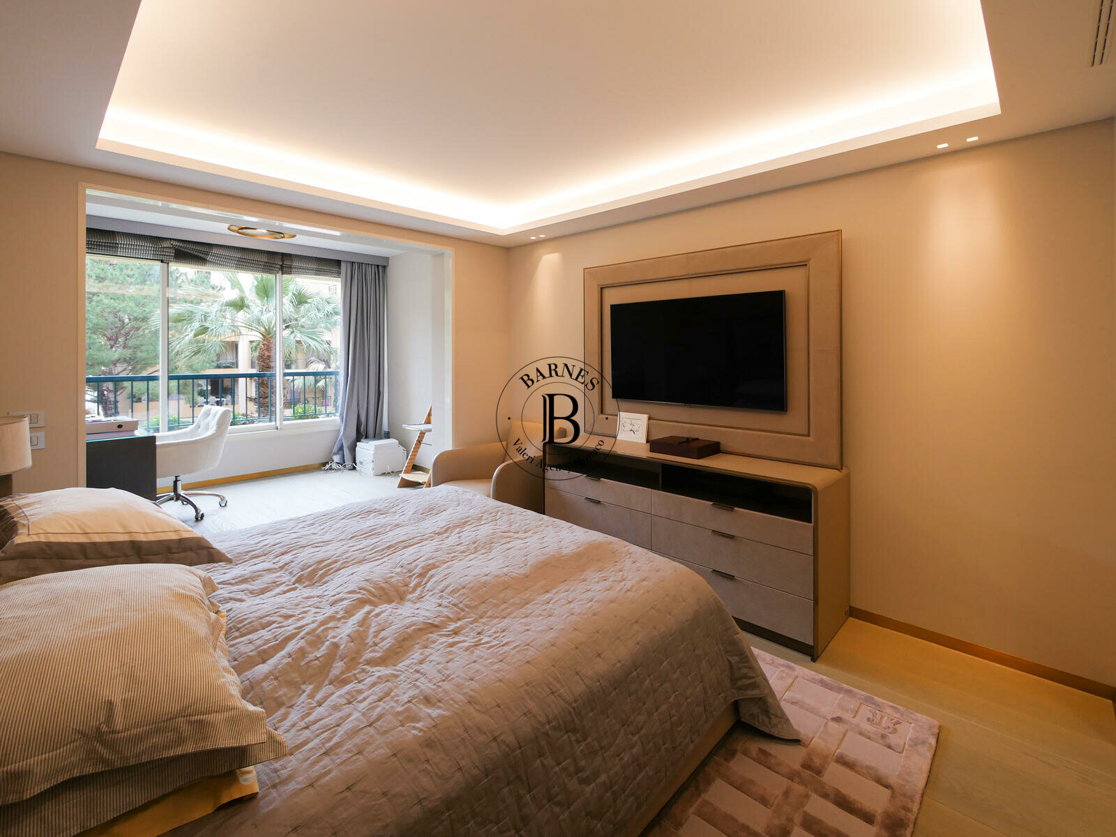 FONTVIEILLE - CYCLADES- LUSSUOSO 5 LOCALI - 4/17