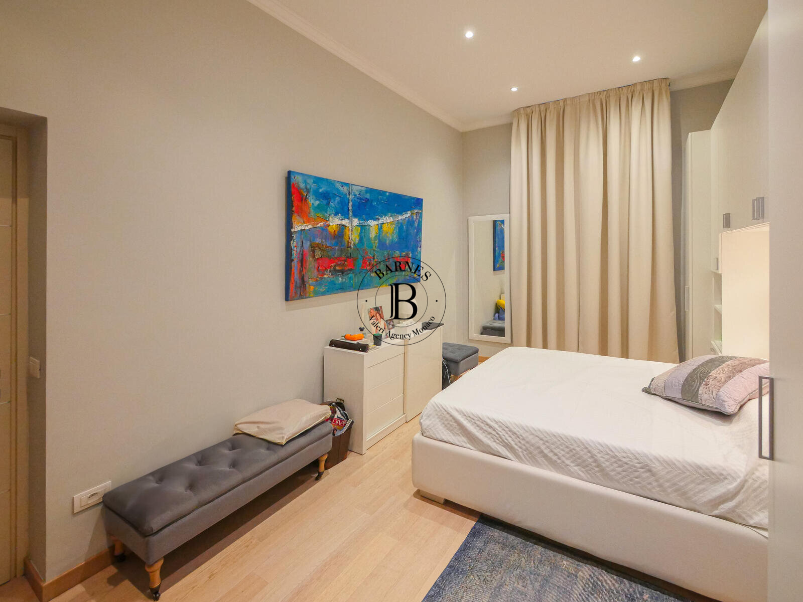 MONTE CARLO - SPACIOZO BILOCALE - USO MISTO - 4/11