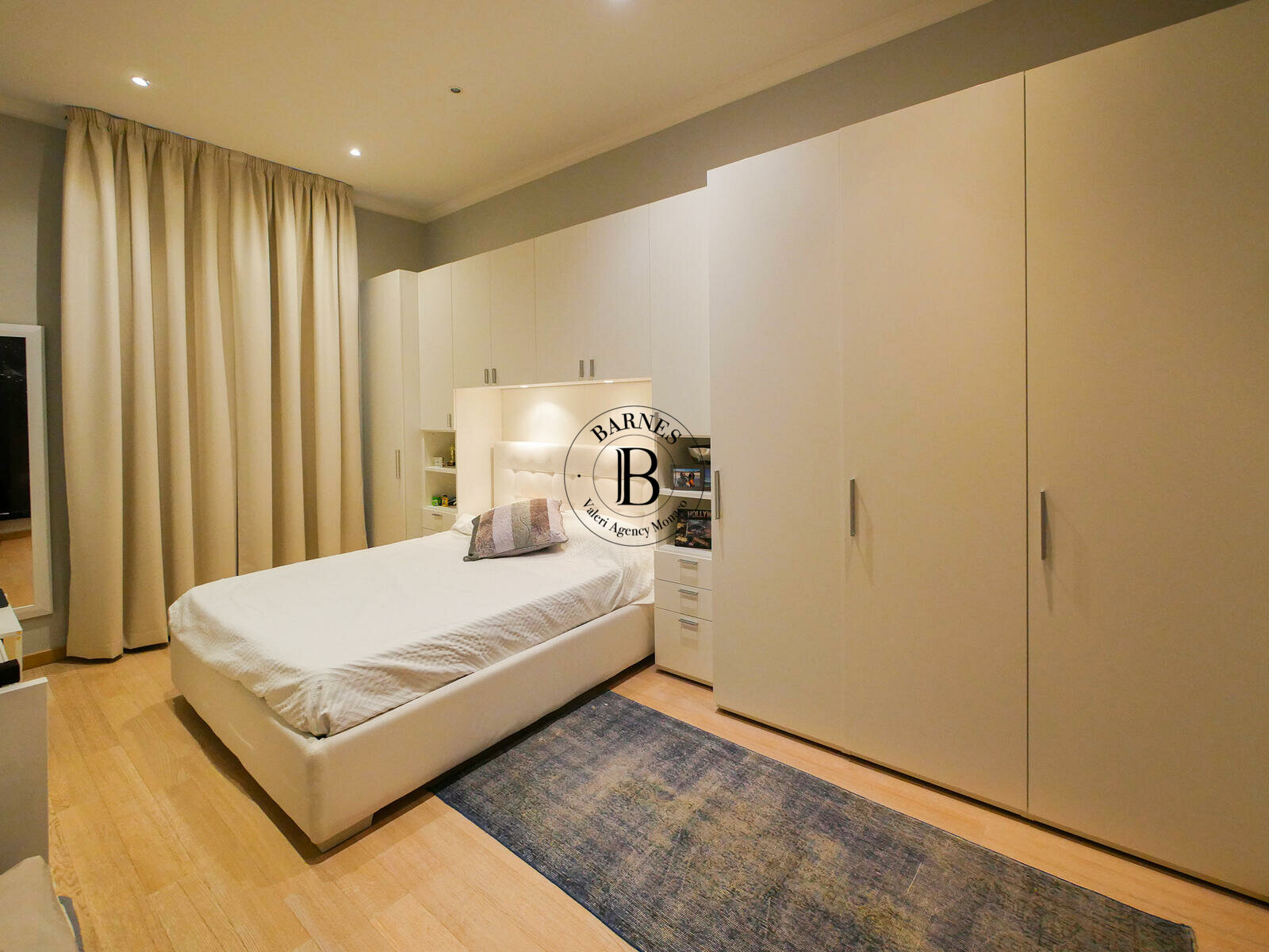 MONTE CARLO - SPACIOUS 1-BEDROOM FLAT - 3/7
