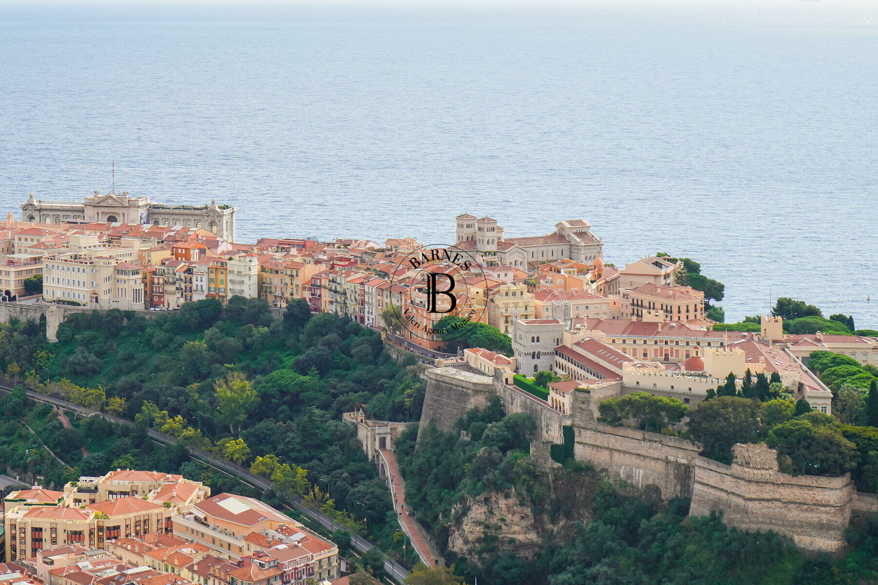 MONACO-VILLE - PROCHE DU PALAIS - DUPLEX VUE PANORAMIQUE - 2/12