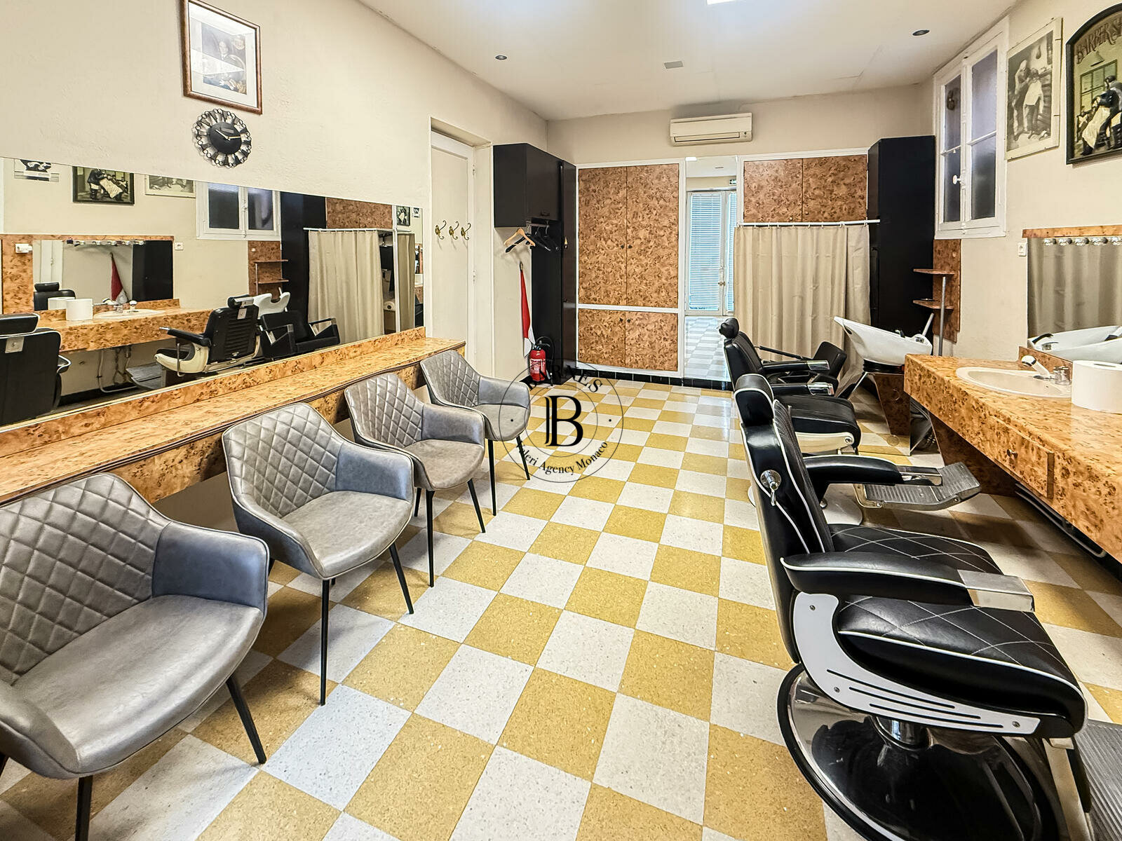 MONTE-CARLO - DROIT AU BAIL - COIFFEUR - 3/6