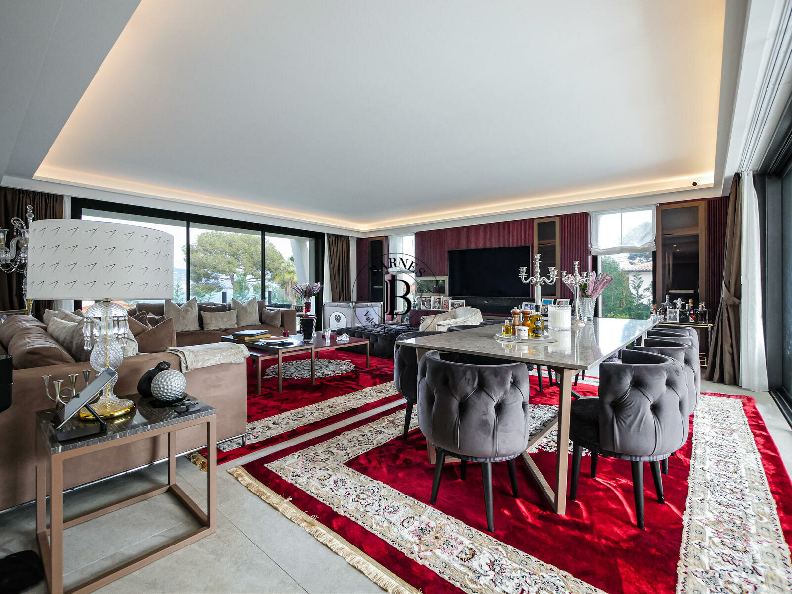 CAP MARTIN - CONTEMPORARY VILLA - SOUGHT-AFTER AREA - 4/14