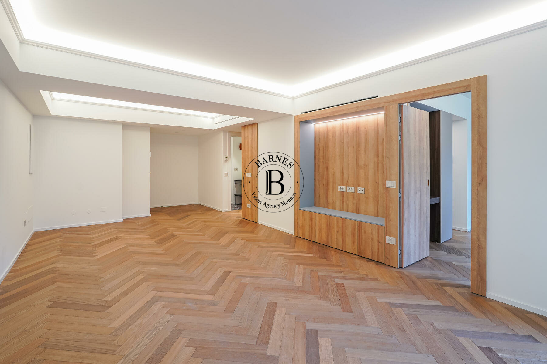 NEW - CONDAMINE | PORT – 2 BEDROOM FLAT – MIXED USE - 3/12