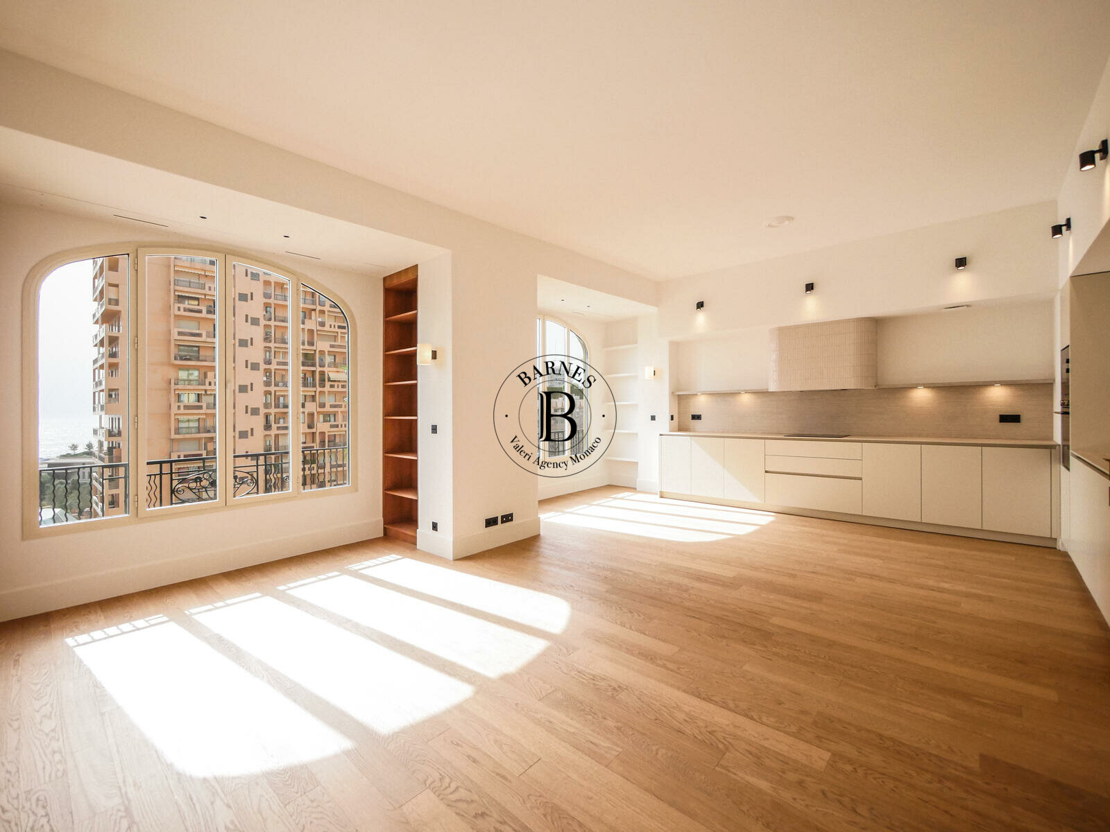 MONTE-CARLO - 3-BEDROOM FLAT RENOVATED - 2/17