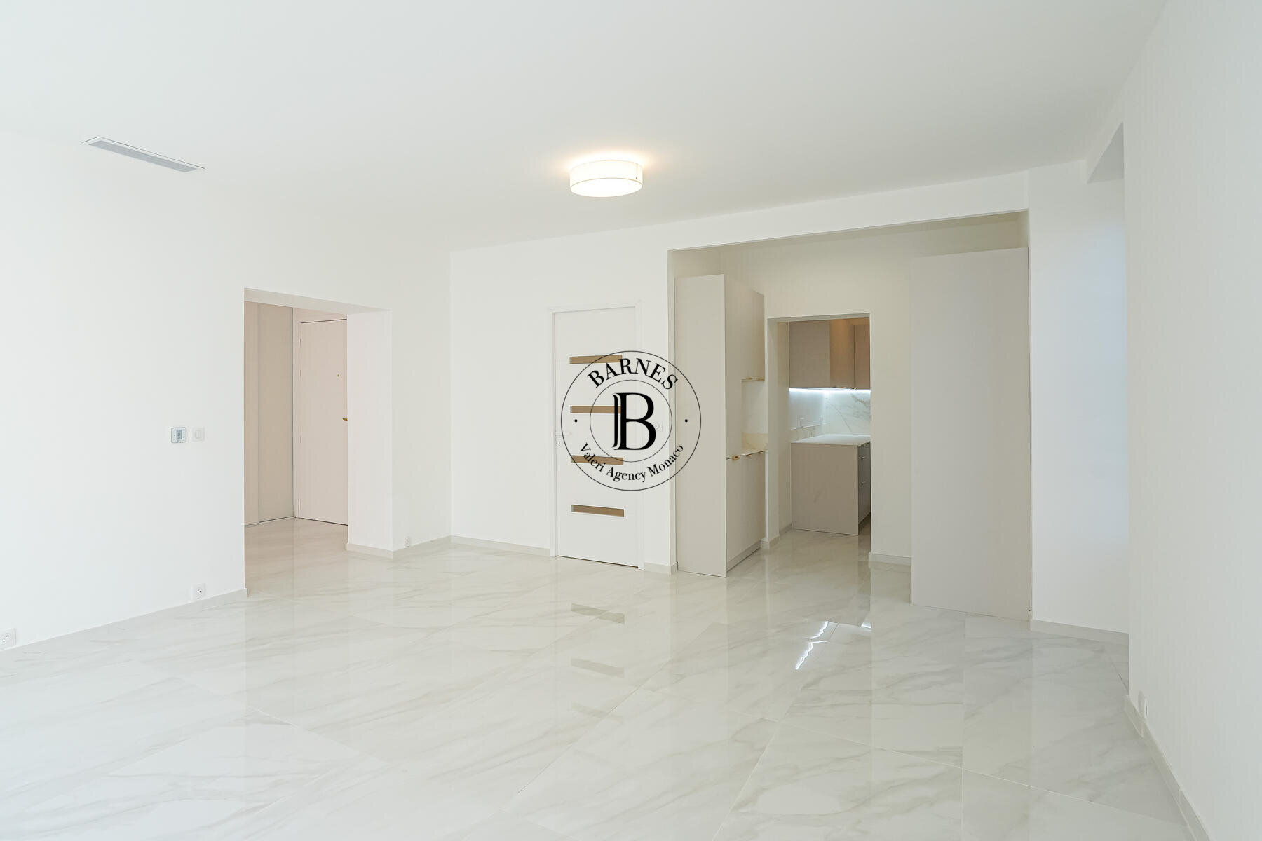 BEAUSOLEIL - 4 PIÈCES RÉNOVÉ - 2 PARKINGS - 4/13