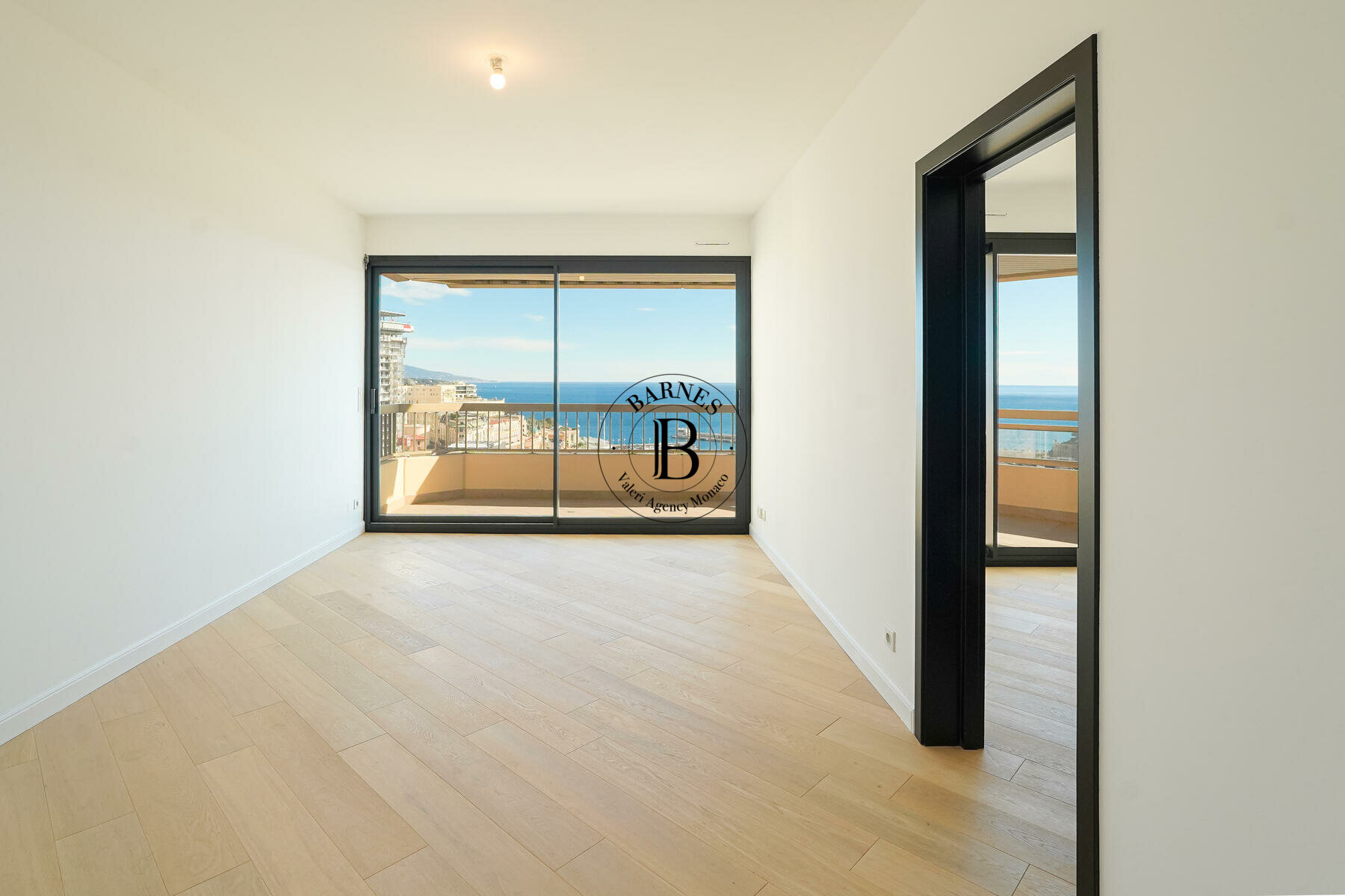 NEAR THE PORT - 2 BEDROOM APARTMENT WITH SEA VIEW - 3/15