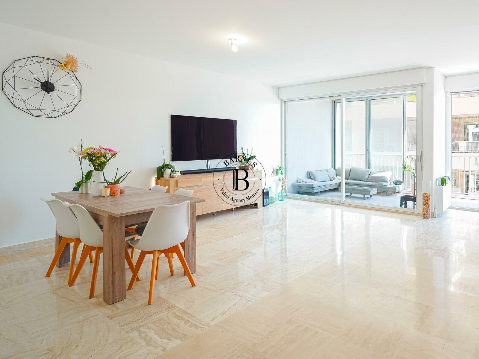 CHÂTEAU PERIGORD II - CROSSING 3/4-ROOM FLAT - 2/11