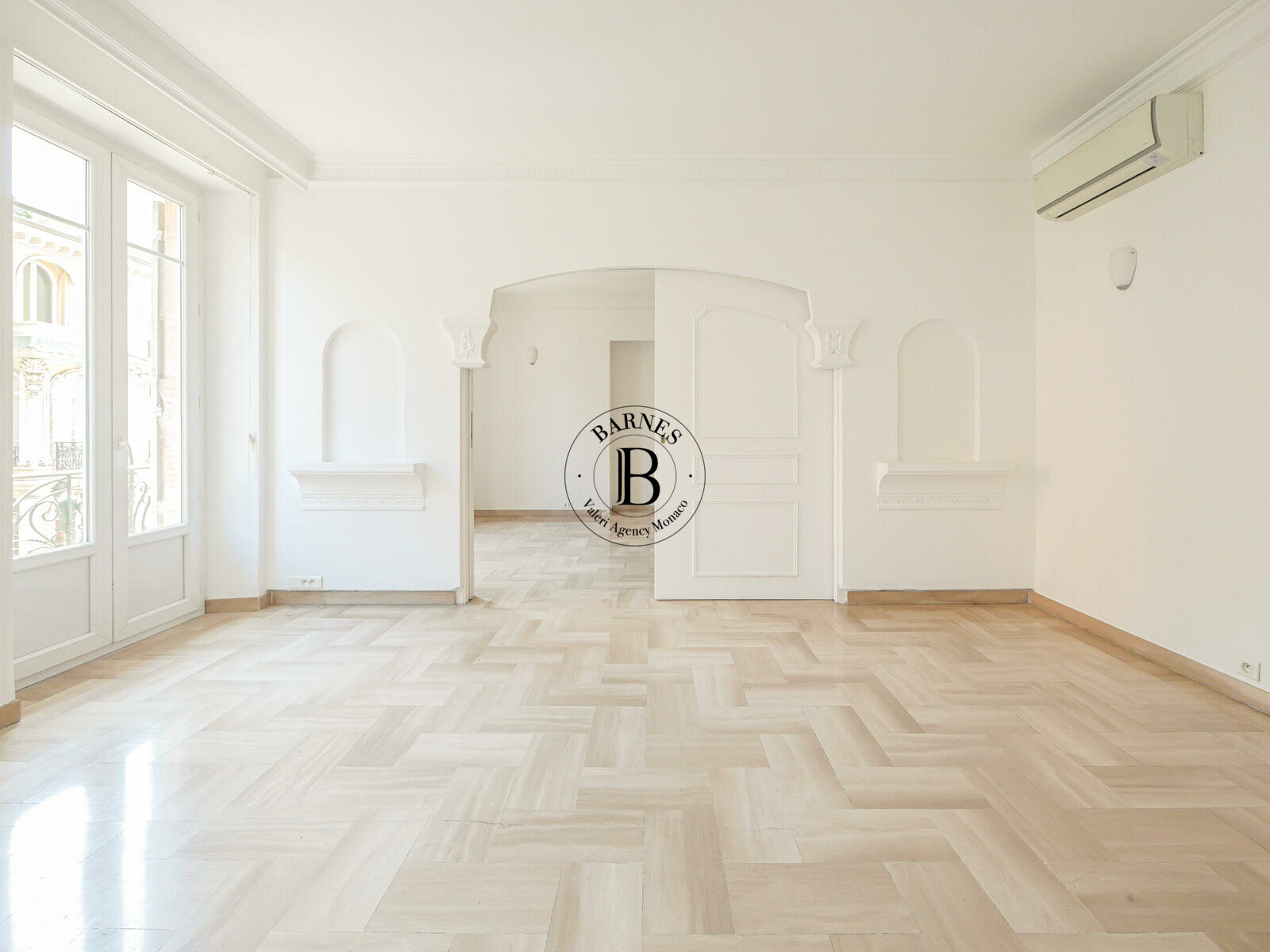 RUE GRIMALDI - 3-BEDROOM FLAT TO RENOVATE - 2/11