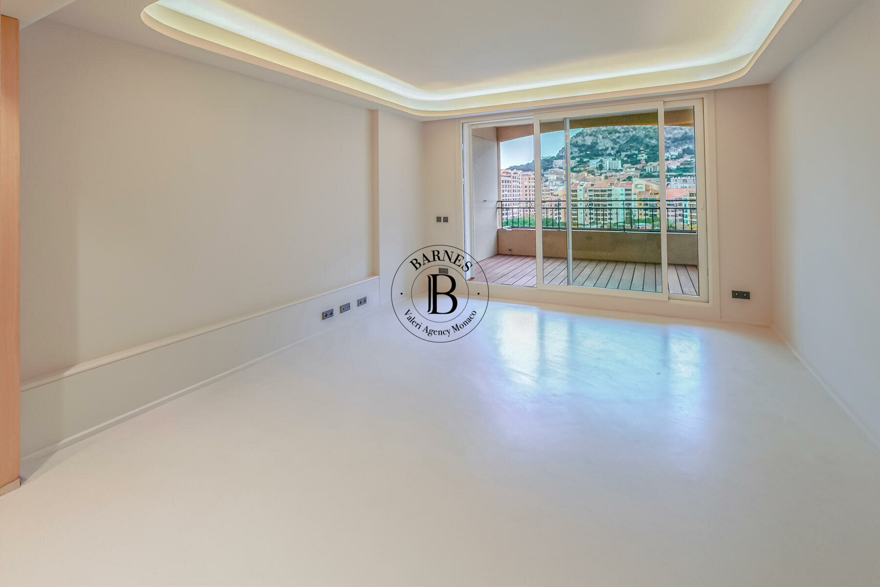 ROSA MARIS - 2 PIÈCES RENOVE - VUE ROSERAIE ET MER - 4/17