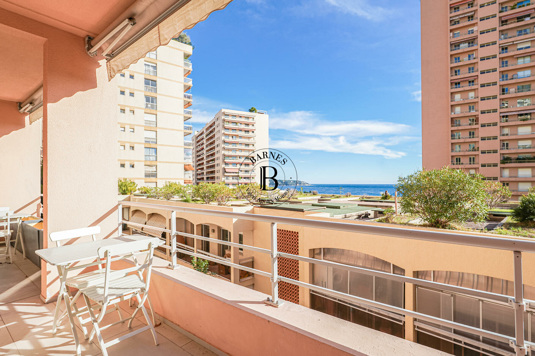 PLACE DES MOULINS - SANTA MONICA - CENTRAL FAMILY FLAT - 2/10