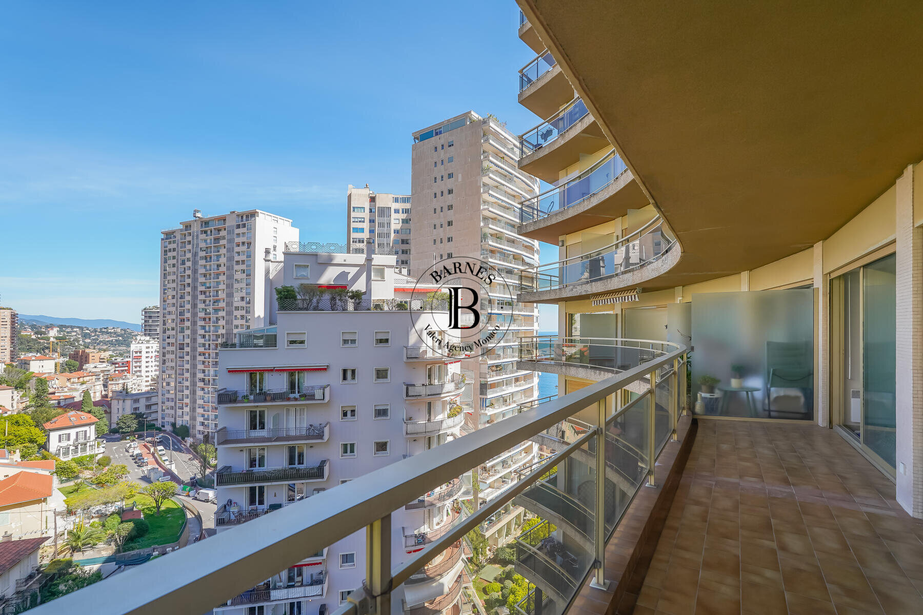 LA ROUSSE - ANNONCIADE - 2 PIÈCES AVEC TERRASSE - 4/15