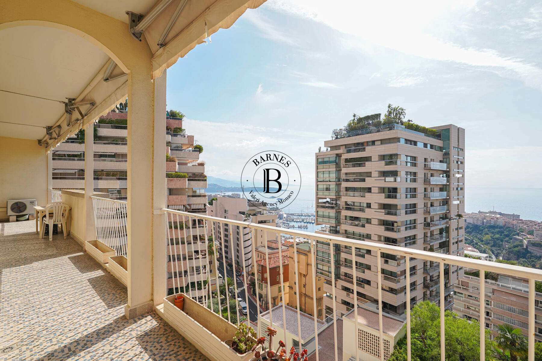 GIARDINO ESOTICO - 5 CAMERE - VISTA MARE - PARCHEGGIO - 2/17