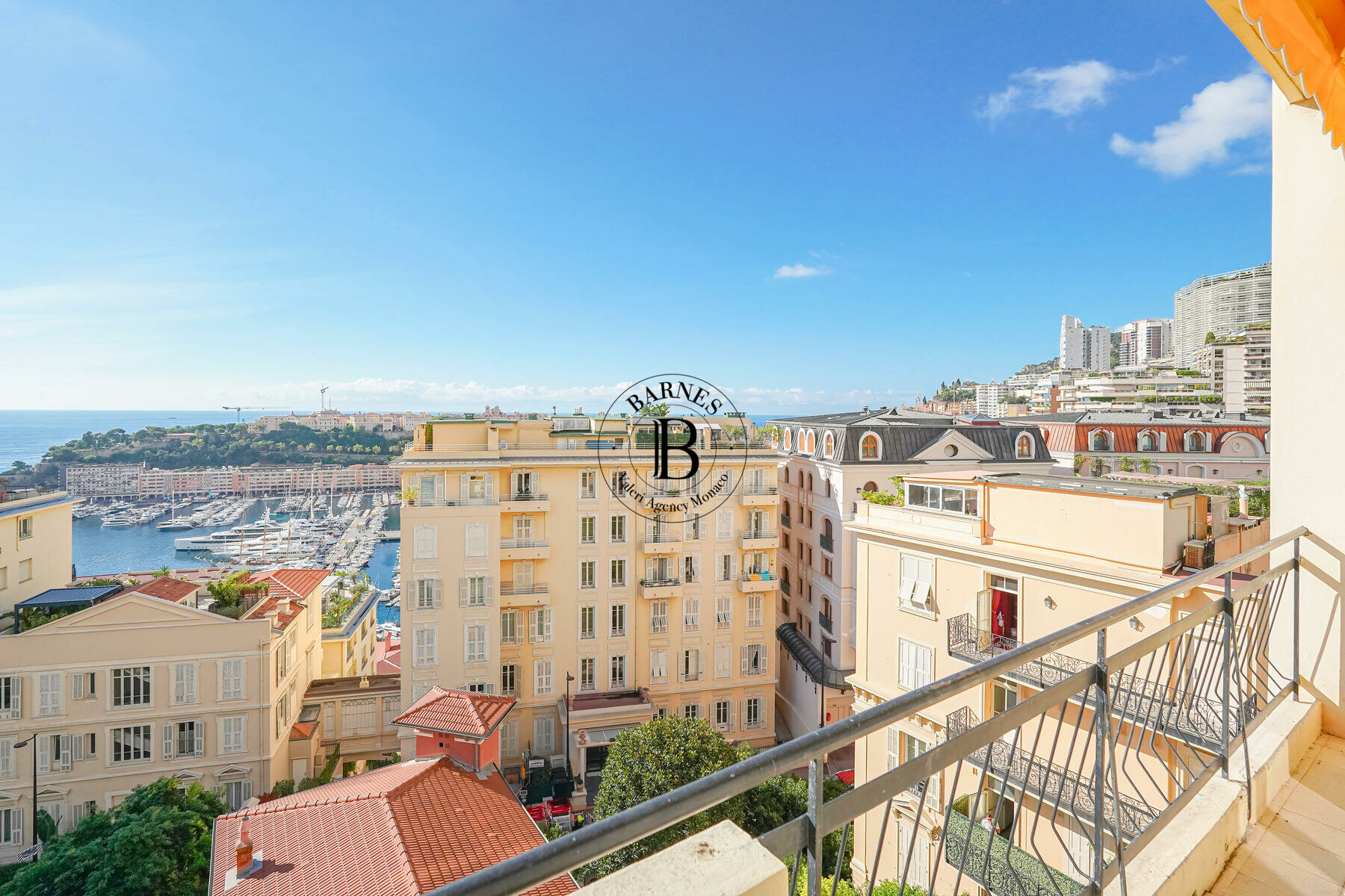 MONTE-CARLO - CENTER - 2-BEDROOM FLAT - SEA VIEW - 2/13