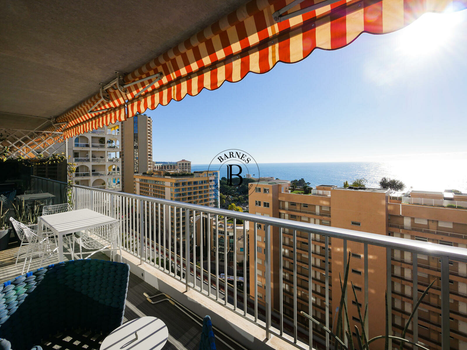 CHATEAU D'AZUR - MODERN 1-BEDROOM FLAT - 2/9