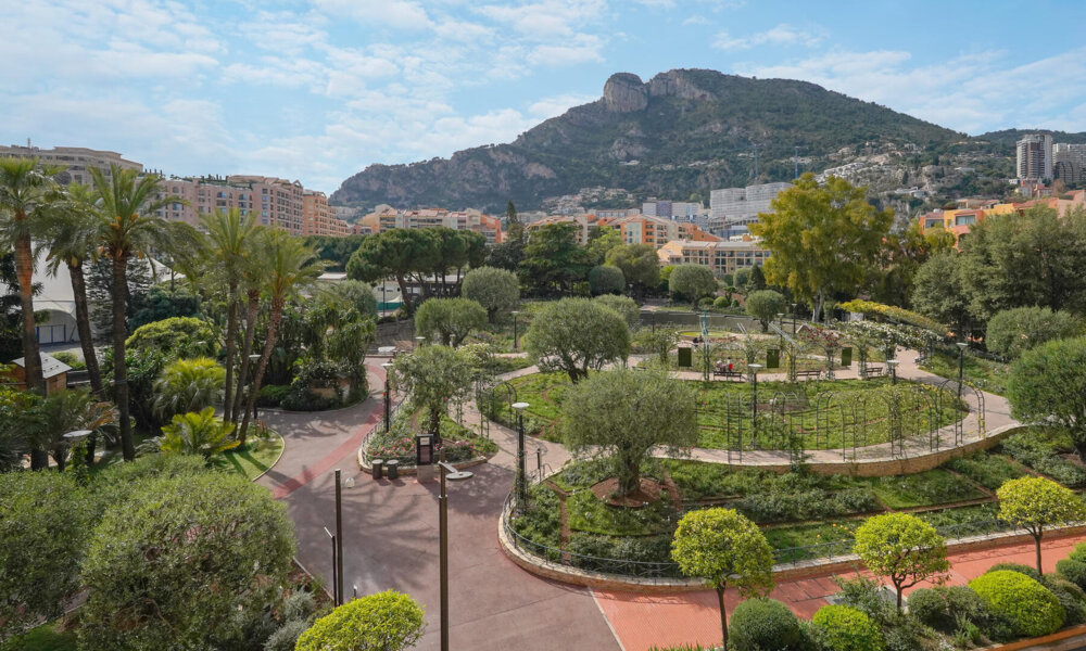 FONTVIEILLE - MONTE MARINA - TRILOCALE VISTA SUL GIARDINO DELLE ROSE