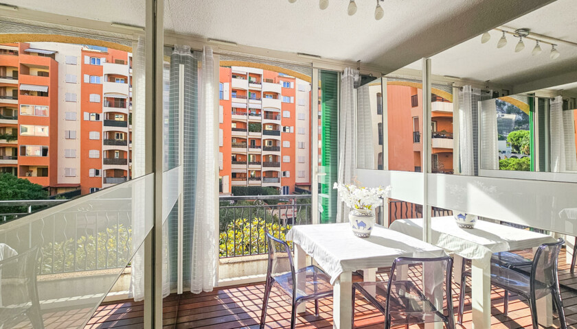 FONTVIEILLE - STUDIO IN PERFECT CONDITION - 4/8