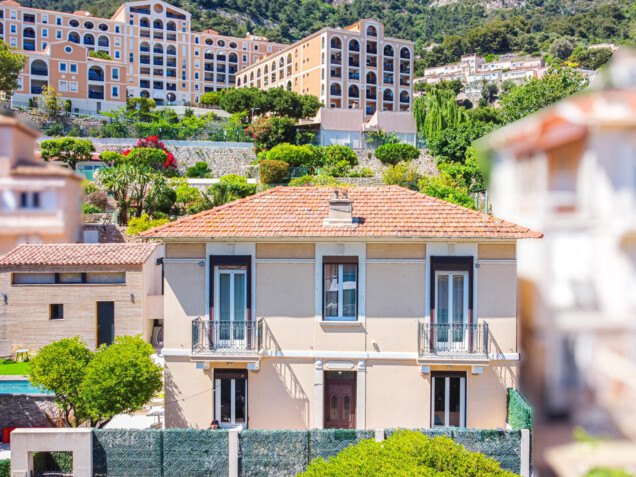 BEAUSOLEIL - VILLA - SWIMMING POOL - GARAGE & PARKING