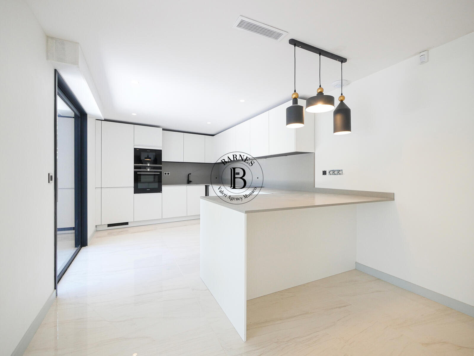Продажа Saint-Jean-Cap-Ferrat Квартира / 5 комнат - 4/11
