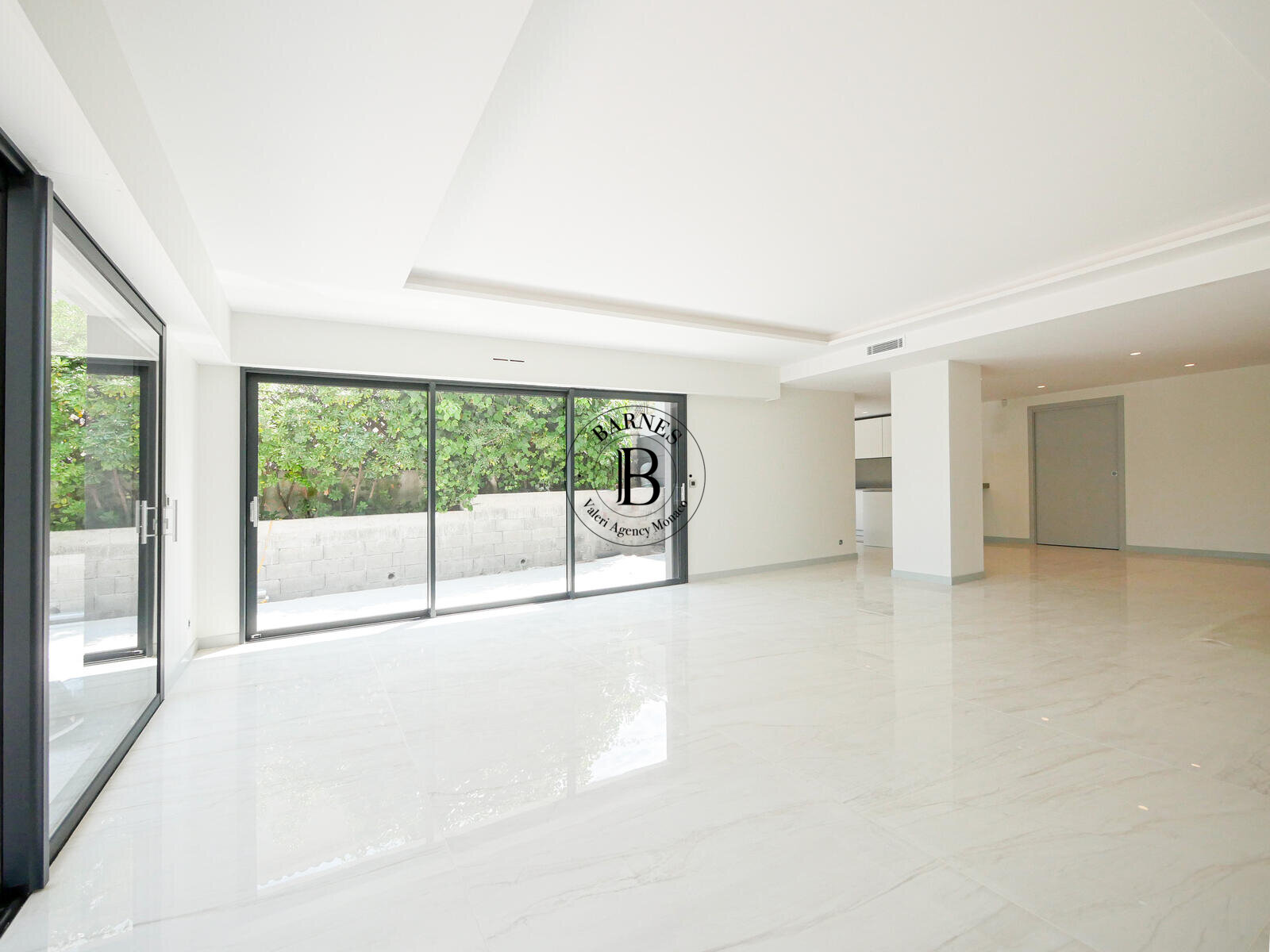 Продажа Saint-Jean-Cap-Ferrat Квартира / 5 комнат - 3/11